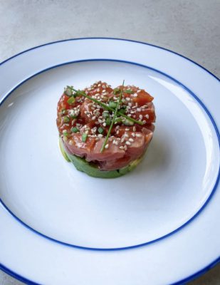 Tartar dry-aged Lachsforelle und Avocado